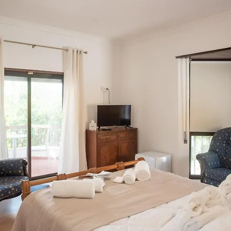 Guest Palace Maison d'hôtes Estoril